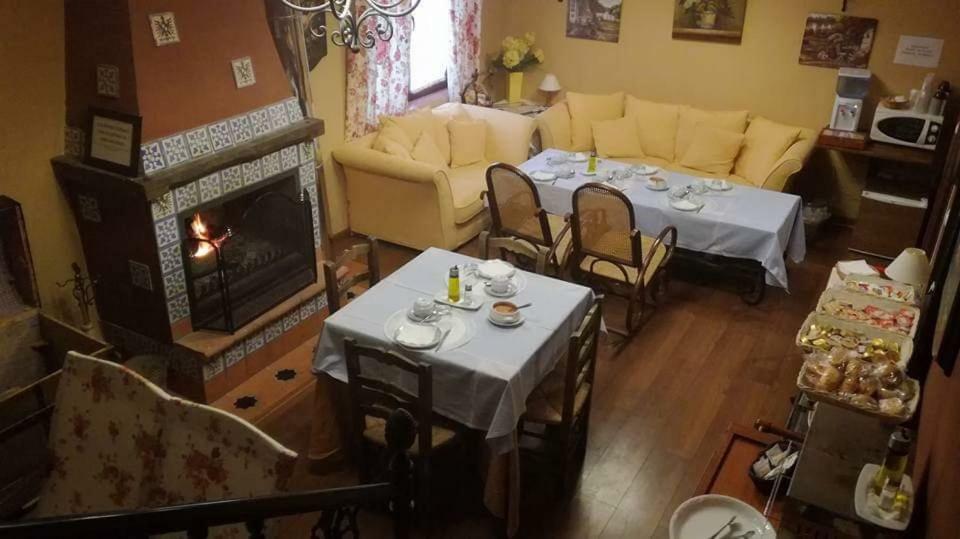 Alojamiento Rural La Fabrica Villa Sabiote Bagian luar foto